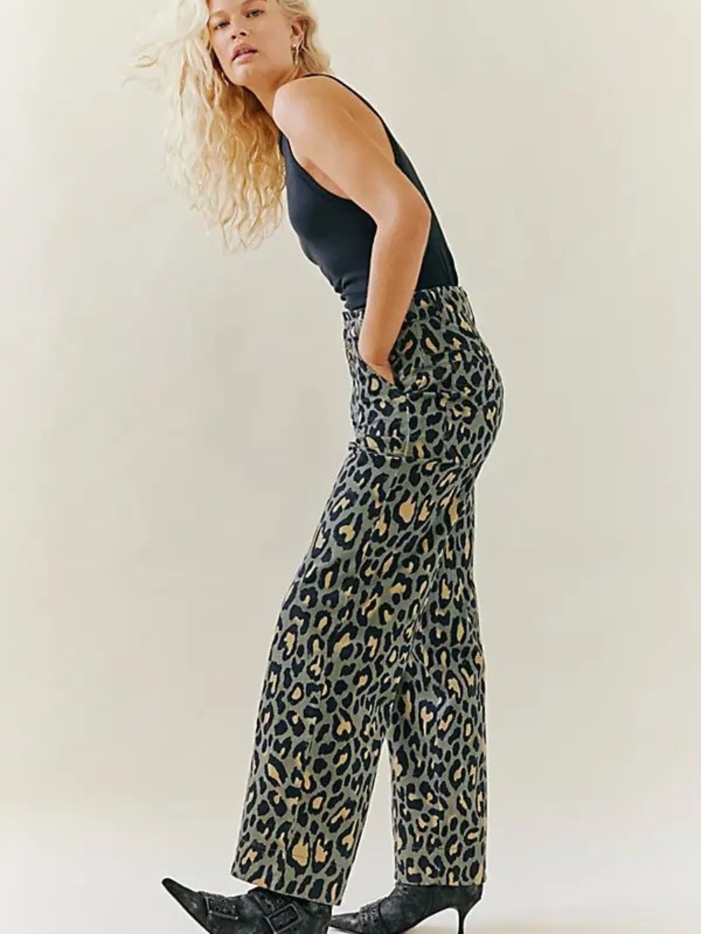 Free People We The Free Jordy Leopard High-Rise
Straight Pants - Size 2 (EUC)